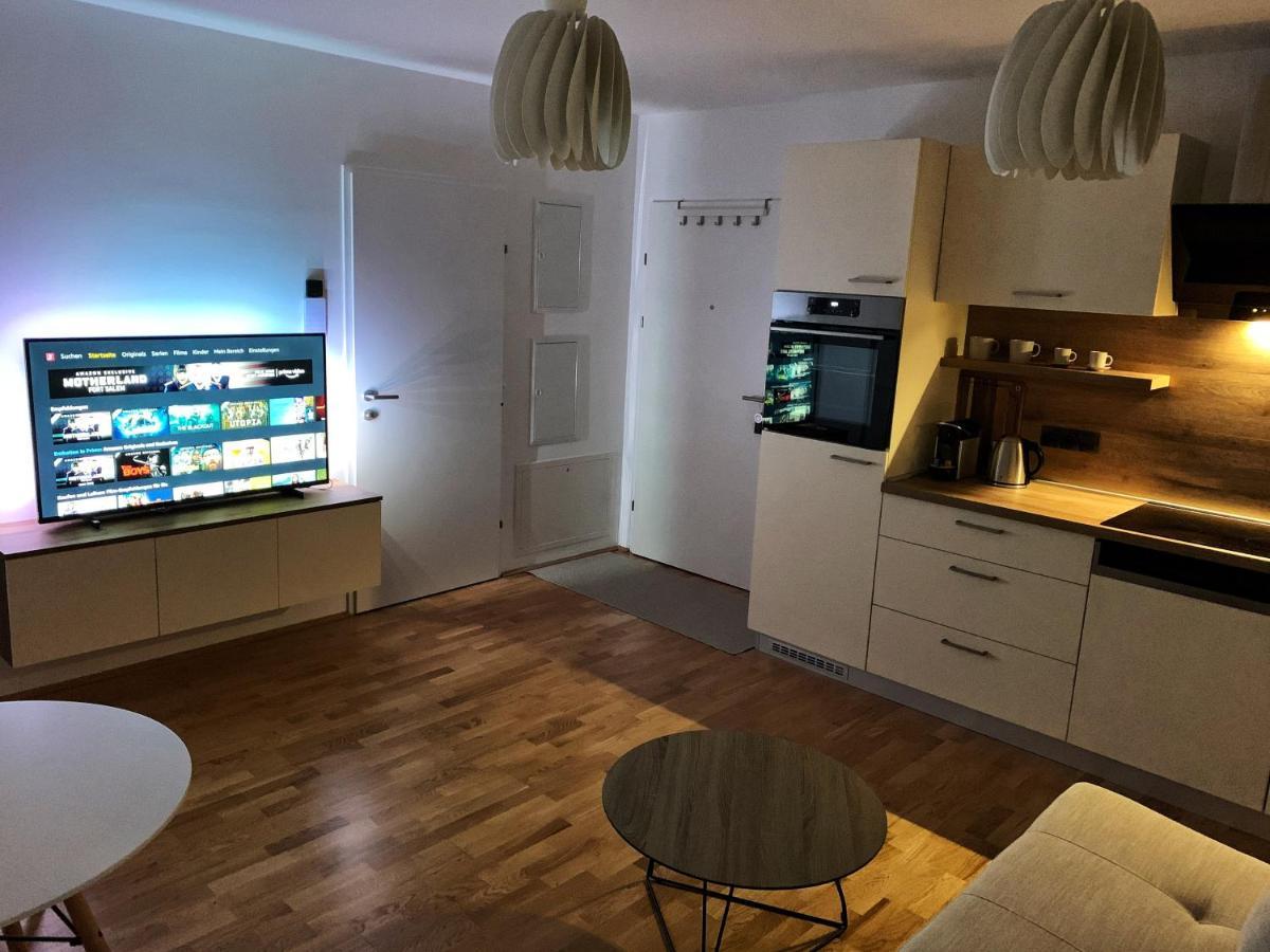 Luma Apartment Near Schoenbrunn With Parking Vienna Esterno foto
